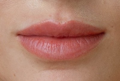 lip blush services UAE makeup, brow shaping, lashes, signature anti-ageing facials. brau.ae